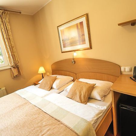 Guest House Pri Gondoli Maribor Extérieur photo